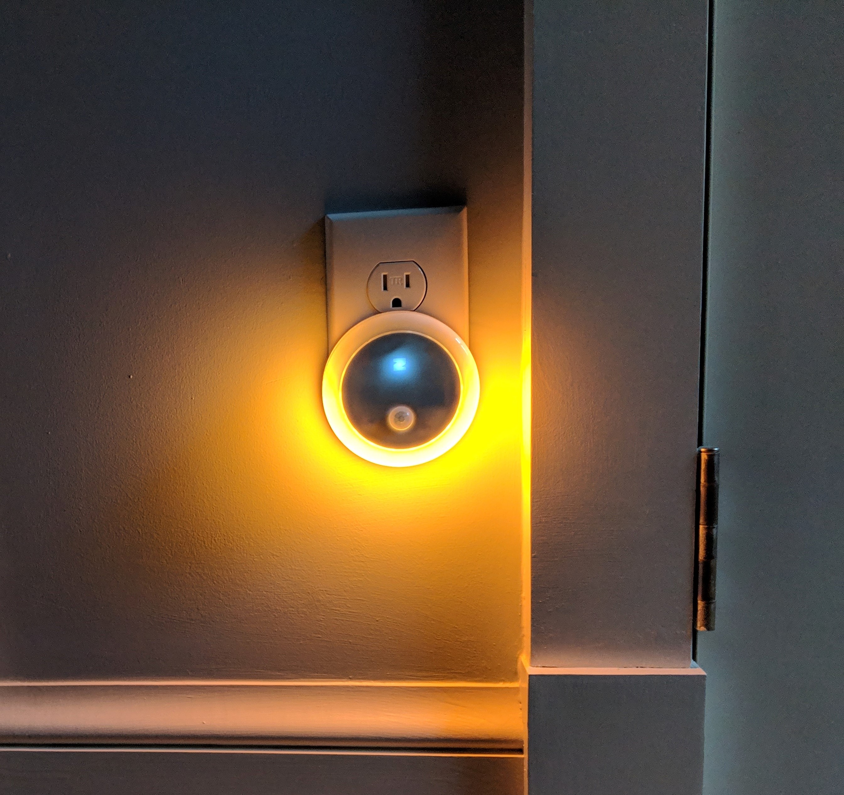 Zing LED Smart Night Light